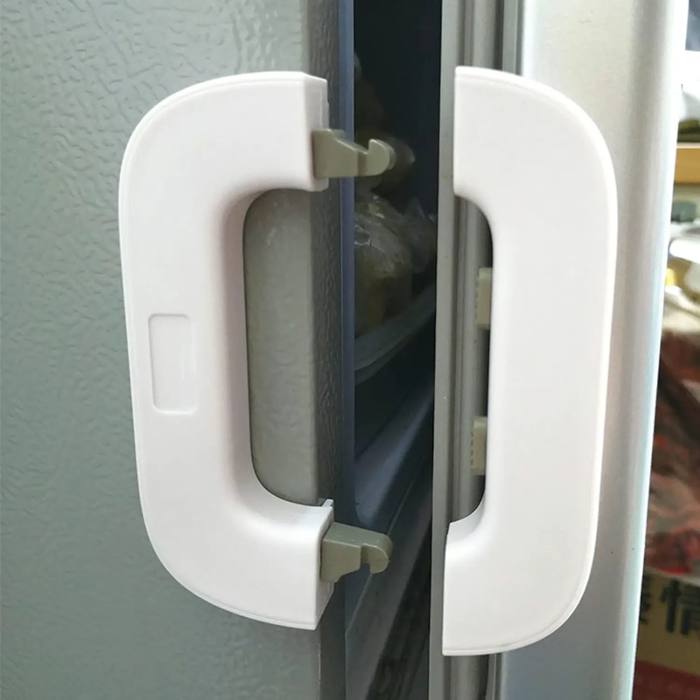 Fridge safety lock